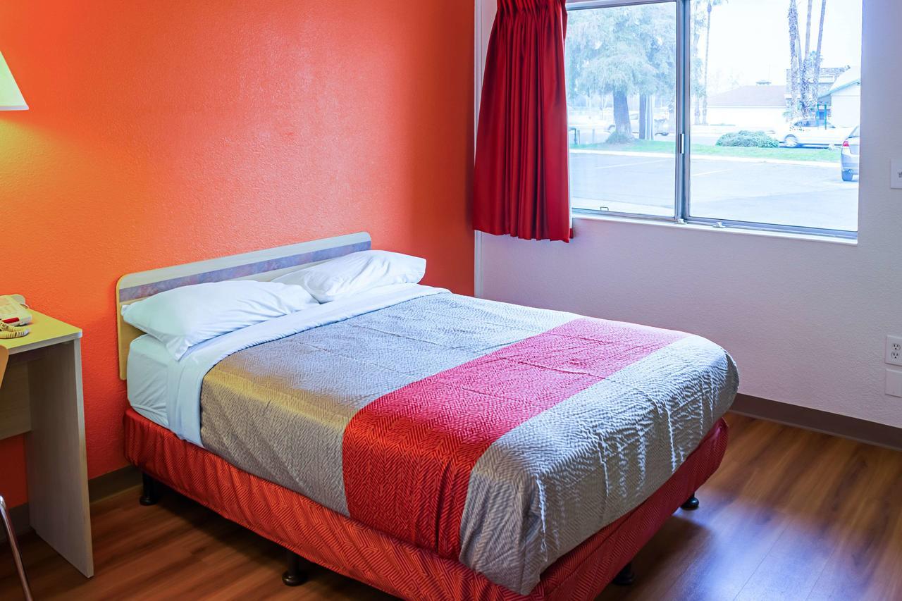 Motel 6-Porterville, Ca エクステリア 写真